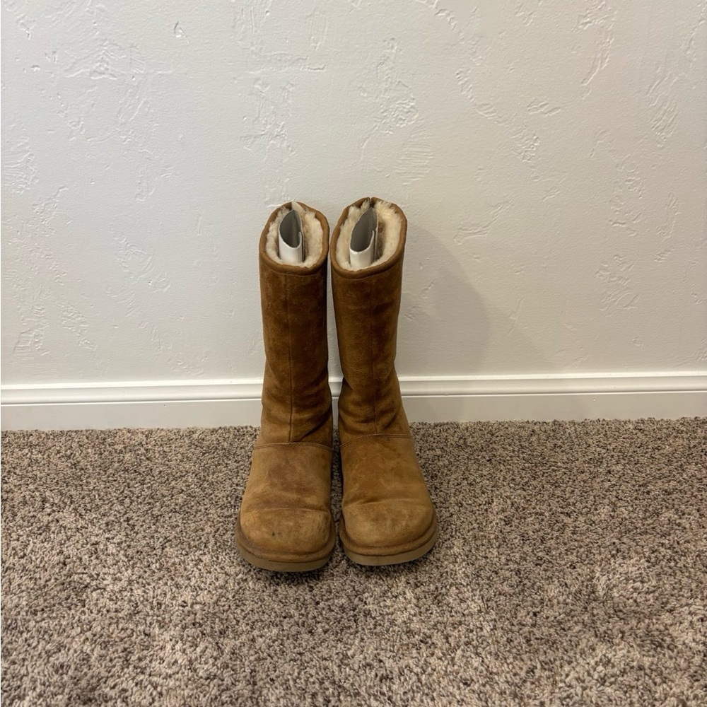 UGG KNIGHTBRIDGE Tall Boots